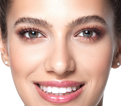 Vorher und Nachher-Effekt beim Schminktipp Grüne Augen schminken