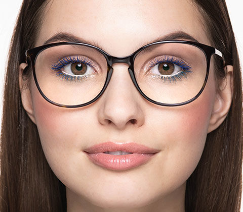 Vorher/Nachher des Brillen Make-up für Kurzsichtige Schminktipps