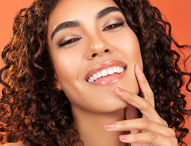 Glowy Bronze Make-up | ARTDECO