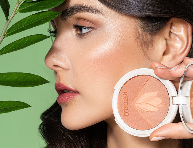 Consigue un toque natural con efecto Wow-Glow con el Natural Skin Bronzer | ARTDECO
